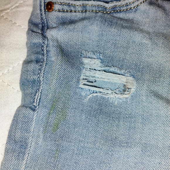 ✨5/$25 H&M Light Blue Distressed Women Jeans - Picture 9 of 9